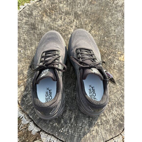 New Balance Mens Gore-Tex 880